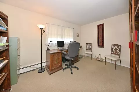 350 Forest Ave, Paramus, NJ 07652 photo 20