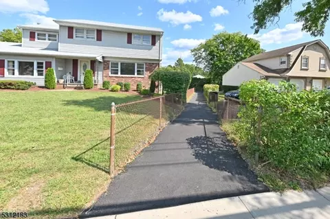 350 Forest Ave, Paramus, NJ 07652 photo 2