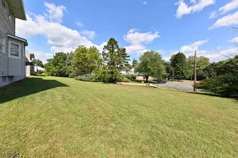 350 Forest Ave, Paramus, NJ 07652 photo 26