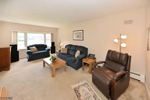 350 Forest Ave, Paramus, NJ 07652 photo 14