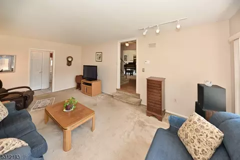 350 Forest Ave, Paramus, NJ 07652 photo 13