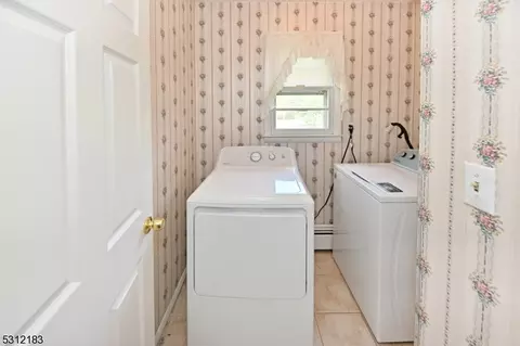 350 Forest Ave, Paramus, NJ 07652 photo 15