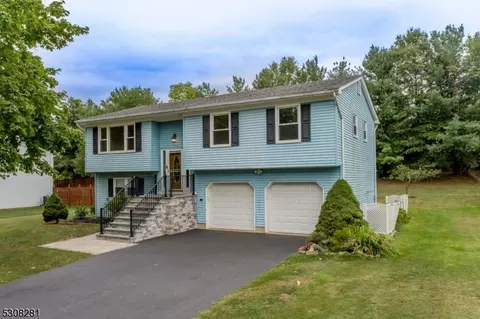 8 Sheffield Station Rd, Flemington, NJ 08822