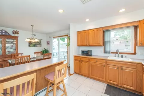 2 Dickens Pl # B, Wanaque Boro, NJ 07420 photo 4
