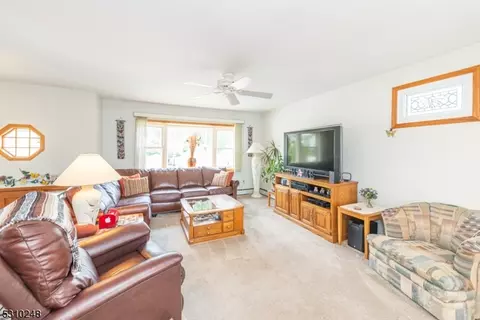 2 Dickens Pl # B, Wanaque Boro, NJ 07420 photo 7