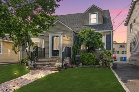 216 Yale Ter, Linden, NJ 07036