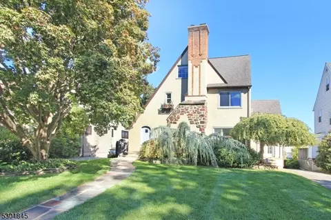 125 Stonehouse Rd, Glen Ridge, NJ 07028