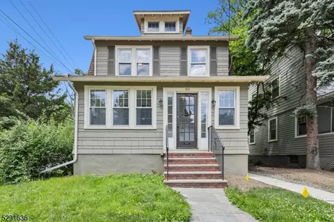 83 Essex Ave, Maplewood, NJ 07040