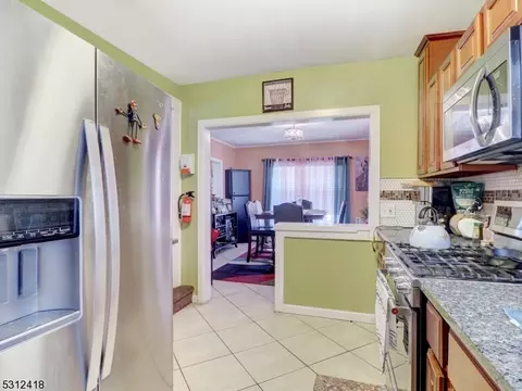 357 Clinton Ave, Plainfield, NJ 07063 photo 4