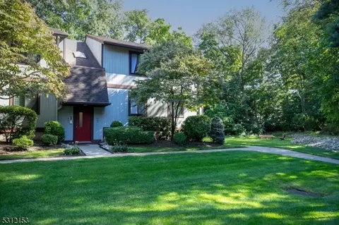 50 Rock Rd #B14, Hawthorne, NJ 07506