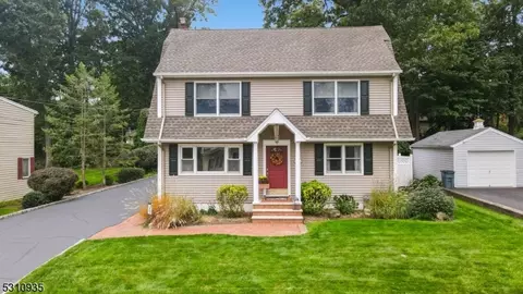67 Zimmer Ave, Midland Park, NJ 07432