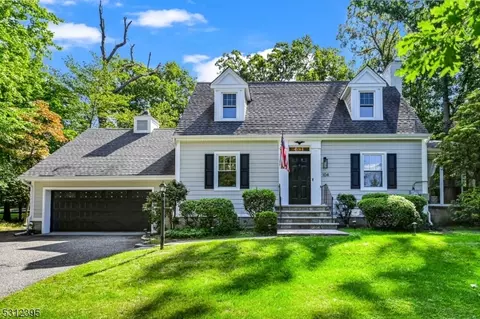 104 Grandview Ave, Caldwell, NJ 07006