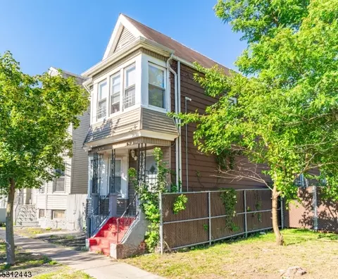 637 S 10th St, Newark, NJ 07108