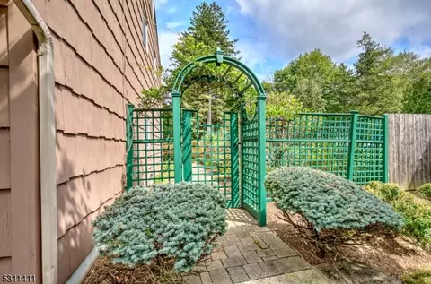 11 Maple Ave, Mendham Boro, NJ 07945 photo 20
