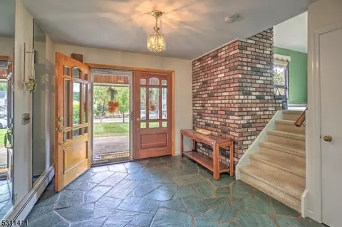 11 Maple Ave, Mendham Boro, NJ 07945 photo 4