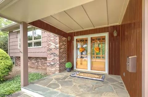11 Maple Ave, Mendham Boro, NJ 07945 photo 3