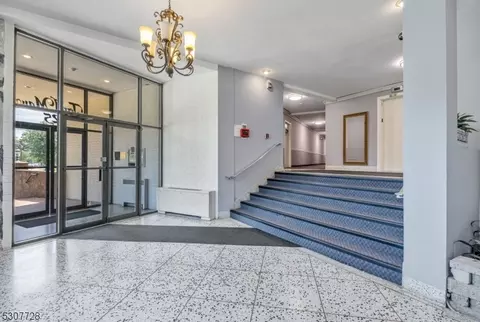25 Grand Ave, Hackensack, NJ 07601 photo 12