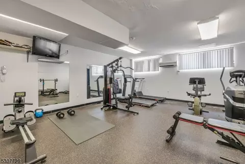 25 Grand Ave, Hackensack, NJ 07601 photo 13