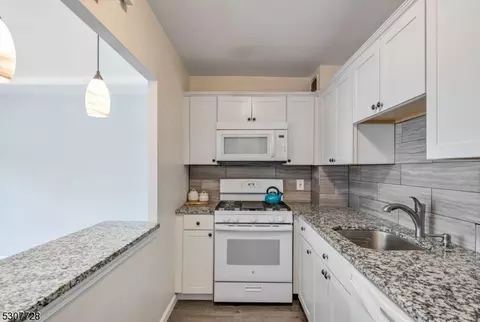 25 Grand Ave, Hackensack, NJ 07601 photo 6