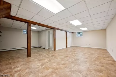 8 Rigby Ct, Wayne, NJ 07470 photo 29