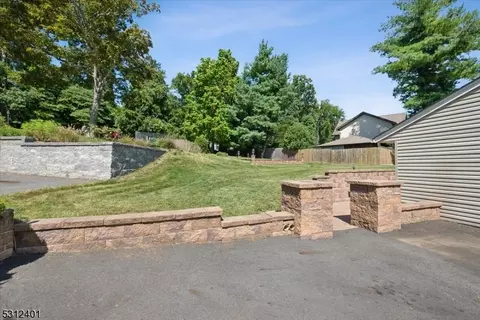 8 Rigby Ct, Wayne, NJ 07470 photo 36