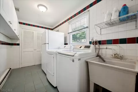 8 Rigby Ct, Wayne, NJ 07470 photo 19