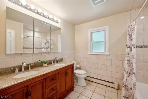 8 Rigby Ct, Wayne, NJ 07470 photo 27
