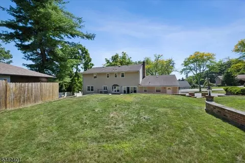 8 Rigby Ct, Wayne, NJ 07470 photo 38