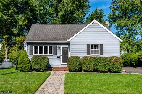 5 W End Ave, Little Falls, NJ 07424
