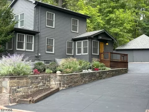 810 Milford Rd, Frenchtown, NJ 08825
