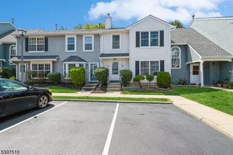300 Jarvis Pl, Somerset, NJ 08873
