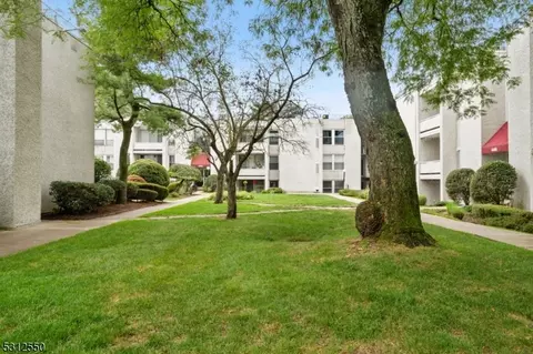 442 River Rd #B, Nutley, NJ 07110 photo 2