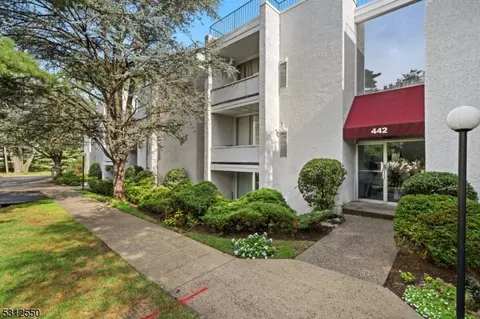 442 River Rd #B, Nutley, NJ 07110 photo 4
