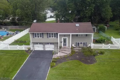 30 Curtis Dr, Lincoln Park, NJ 07035