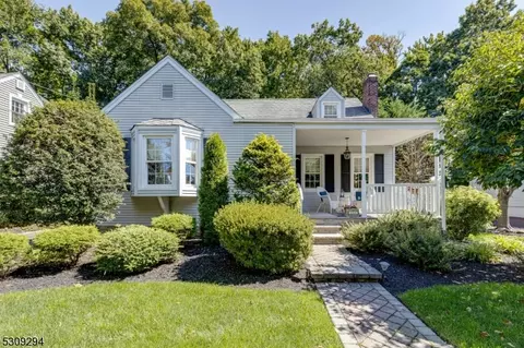 214 Arbor St, Cranford, NJ 07016