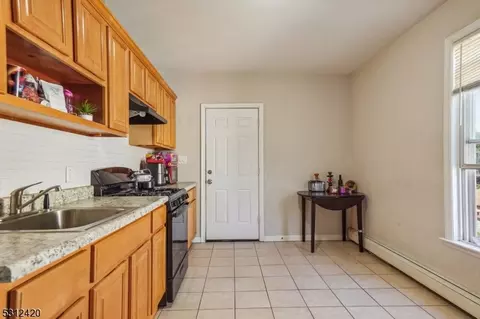 413-15 E 7th St, Plainfield, NJ 07060 photo 9