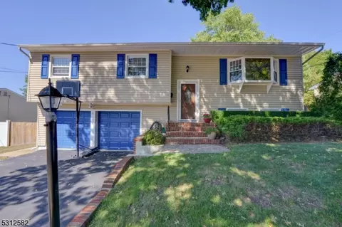 6 Susan Pl, Edison, NJ 08817