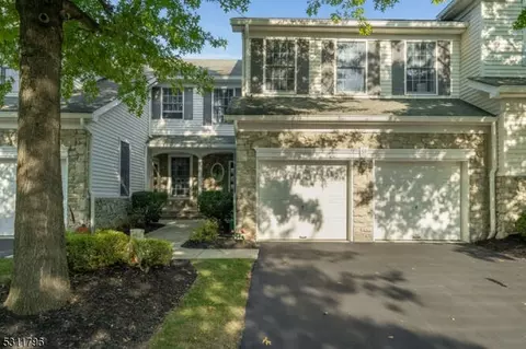 59 Westgate Dr, Annandale, NJ 08801
