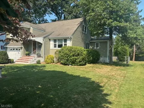 81 Arnot Pl, Paramus, NJ 07652 photo 38
