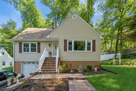 103 Bishop Rock Rd, Hopatcong, NJ 07843