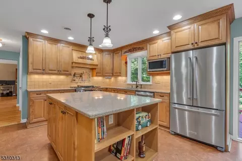 90 Alder Ave, Wayne, NJ 07470 photo 11