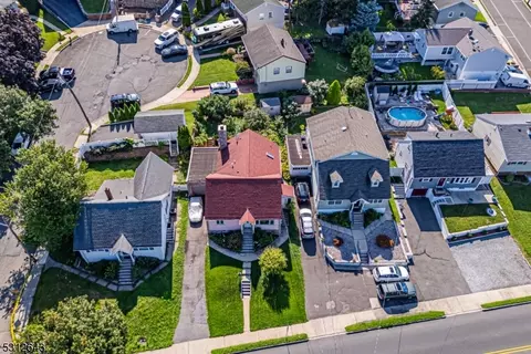 402 Passaic Ave, Kearny, NJ 07032