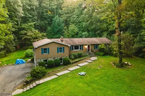 955 Mount Holly, Newton, NJ 07860