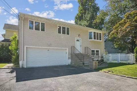 51 N Mitchell Ave, Livingston, NJ 07039