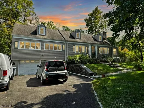 325 Morristown Rd, Long Hill, NJ 07933