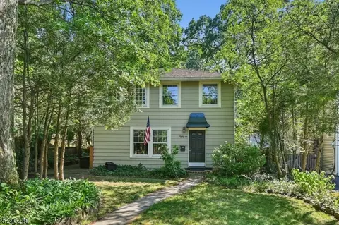 86 Westville Ave, Caldwell, NJ 07006
