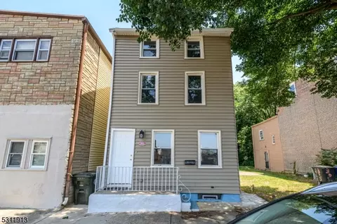 301 Stacy St, Burlington, NJ 08016
