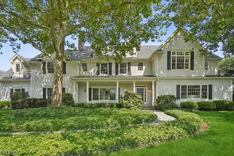 956 Wyandotte Trl, Westfield, NJ 07090