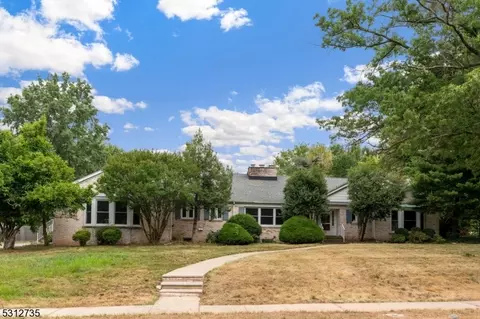 35 Grant Ave, Somerville, NJ 08876