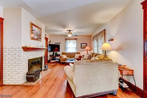 39 Codington Pl, Somerville, NJ 08876 photo 8
